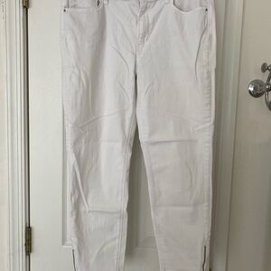 White House Black Market Crisp White Cropped Skinny Jeans